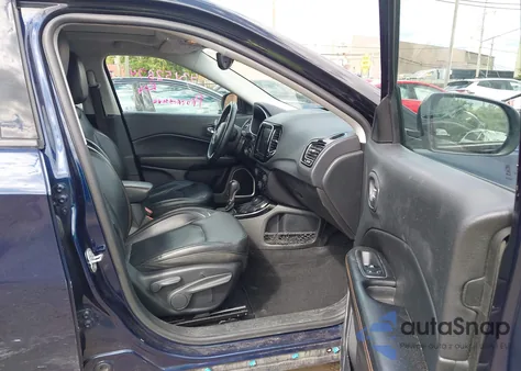 2018 Jeep Compass Limited 4X4 из США, поврежденный, VIN 3C4NJDCB8JT397114